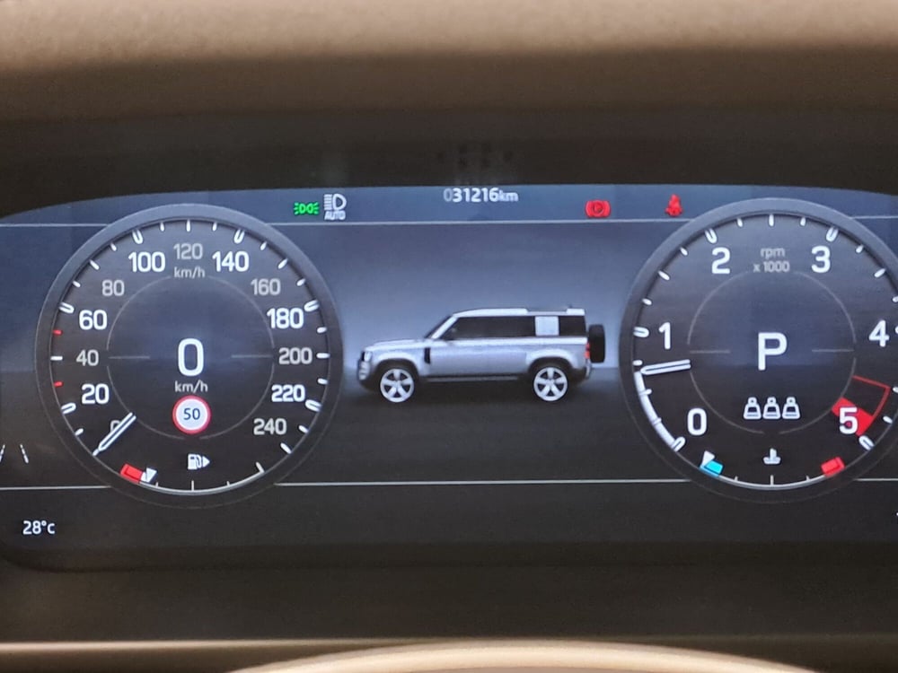 Land Rover Defender usata a Pavia (10)