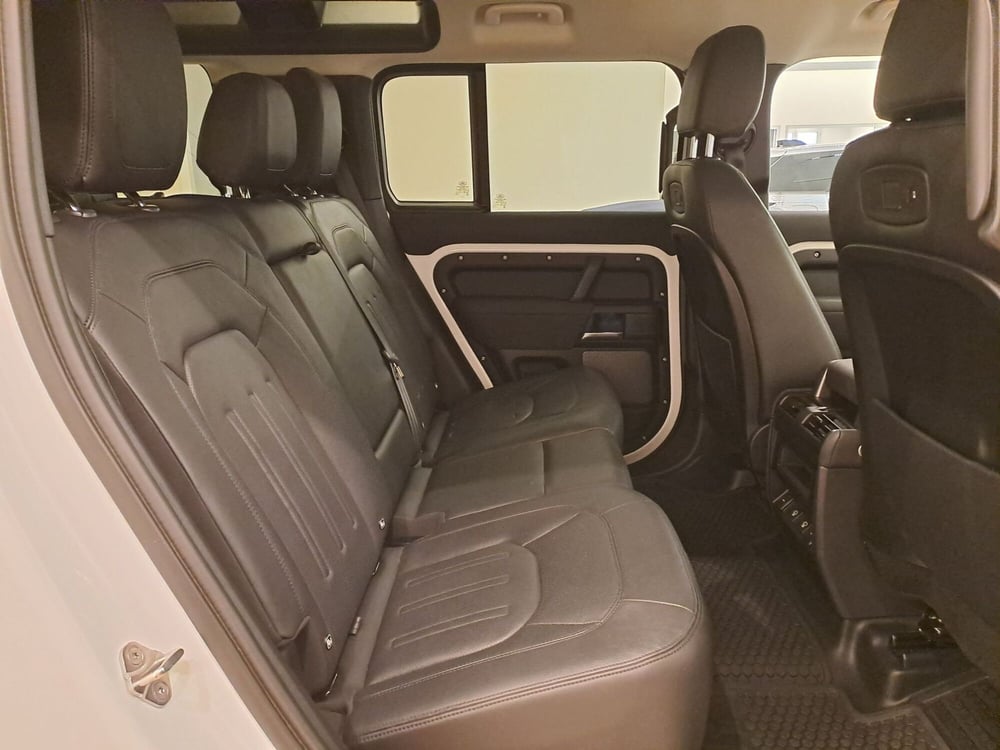 Land Rover Defender usata a Pavia (5)