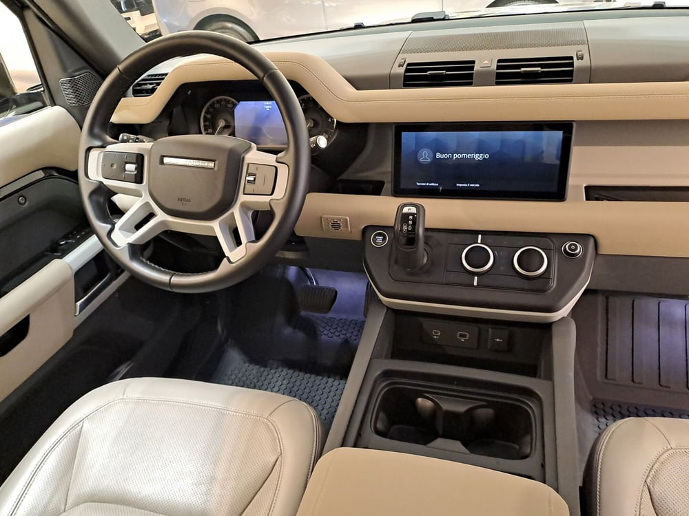 Land Rover Defender usata a Pavia (4)