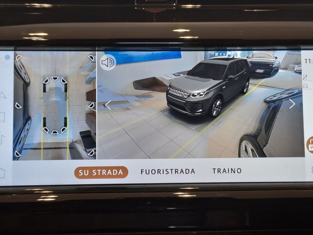 Land Rover Discovery Sport usata a Pavia (15)