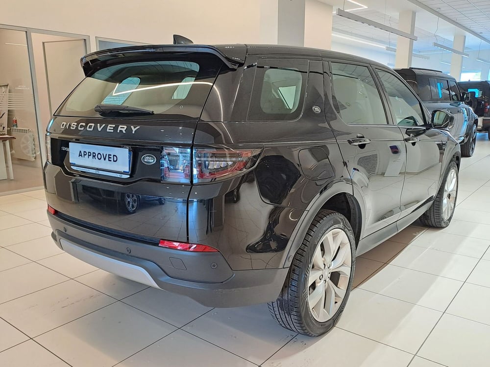 Land Rover Discovery Sport usata a Pavia (2)