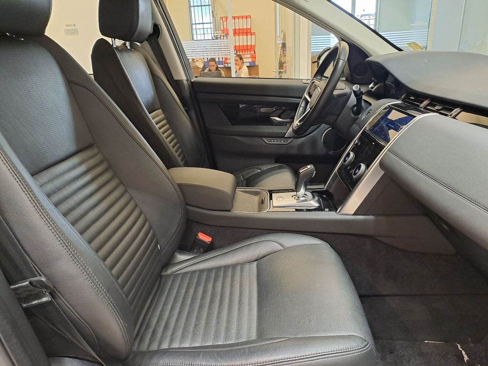 Land Rover Discovery Sport usata a Pavia (3)