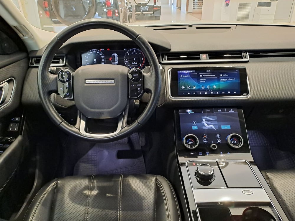 Land Rover Range Rover Velar usata a Pavia (4)