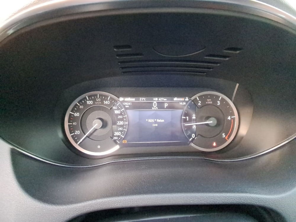 Jaguar E-Pace usata a Catania (10)