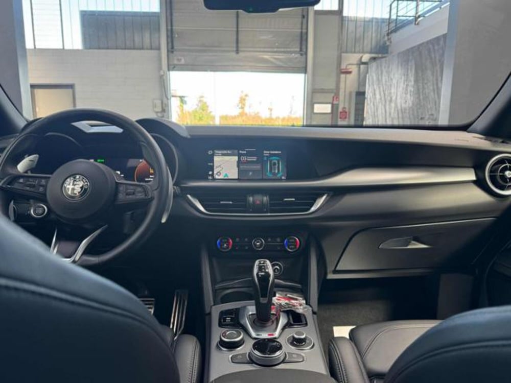 Alfa Romeo Stelvio usata a Vercelli (13)