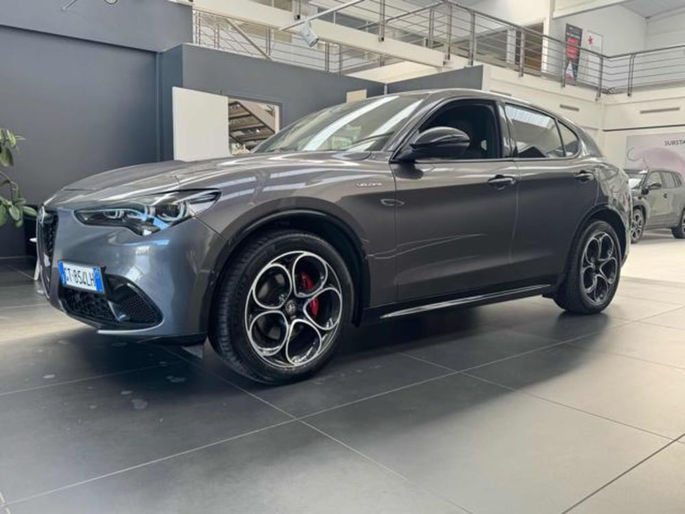 Alfa Romeo Stelvio usata a Vercelli (3)