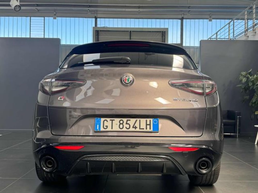 Alfa Romeo Stelvio usata a Vercelli (6)
