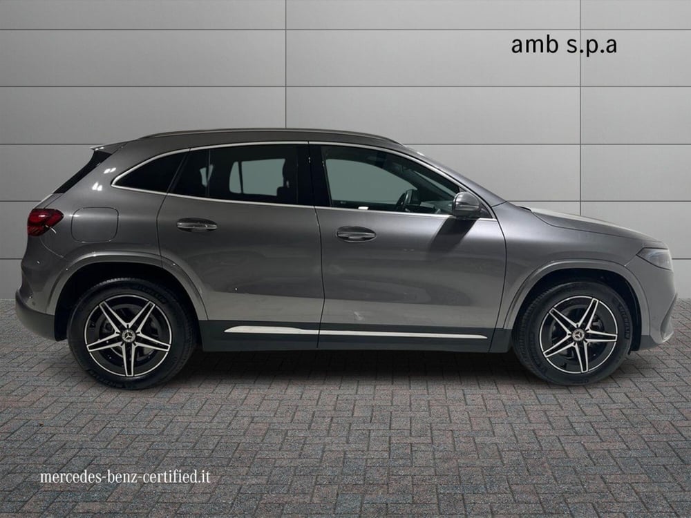 Mercedes-Benz EQA usata a Napoli (5)