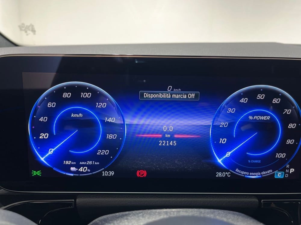 Mercedes-Benz EQA usata a Napoli (7)