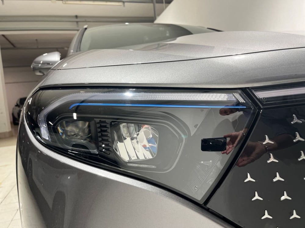 Mercedes-Benz EQA usata a Napoli (9)
