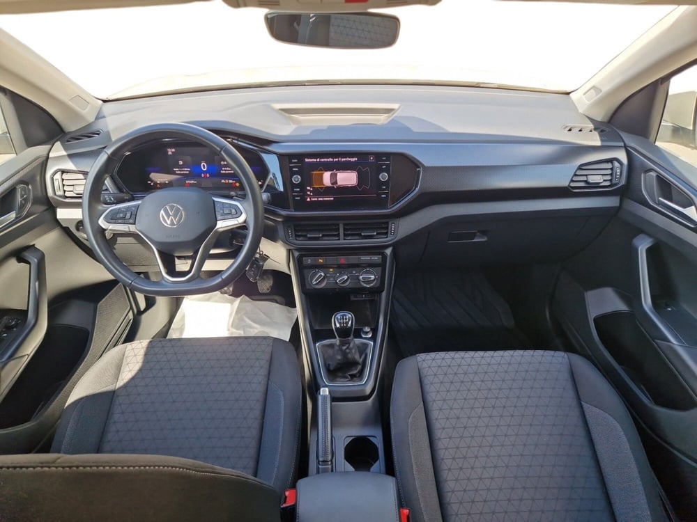 Volkswagen T-Cross usata a Siena (13)