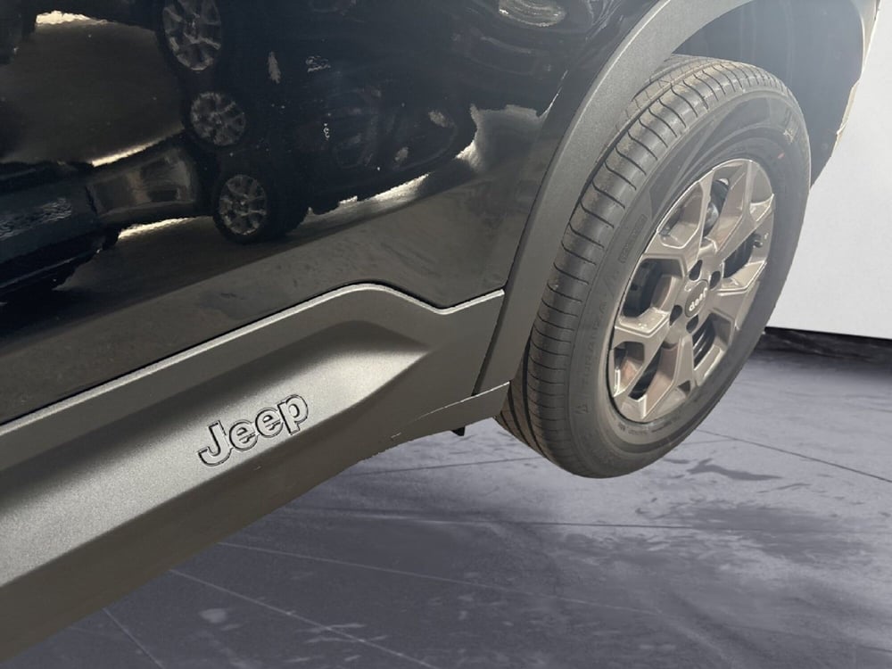 Jeep Avenger nuova a Caltanissetta (16)