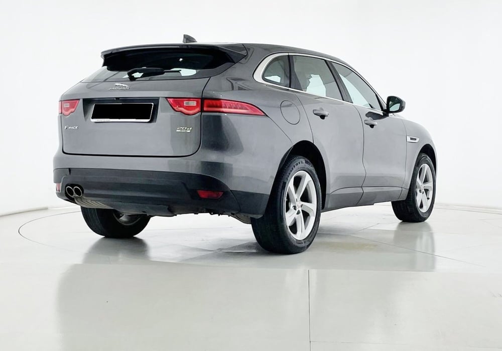Jaguar F-Pace usata a Perugia (3)