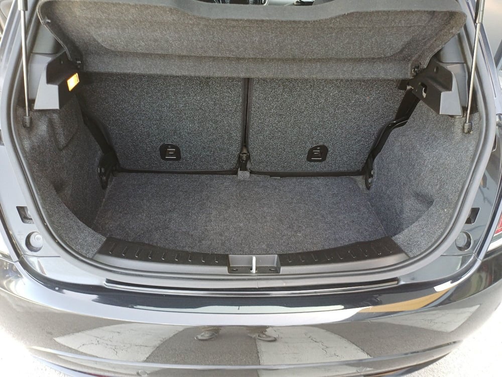 Lancia Ypsilon usata a Frosinone (12)
