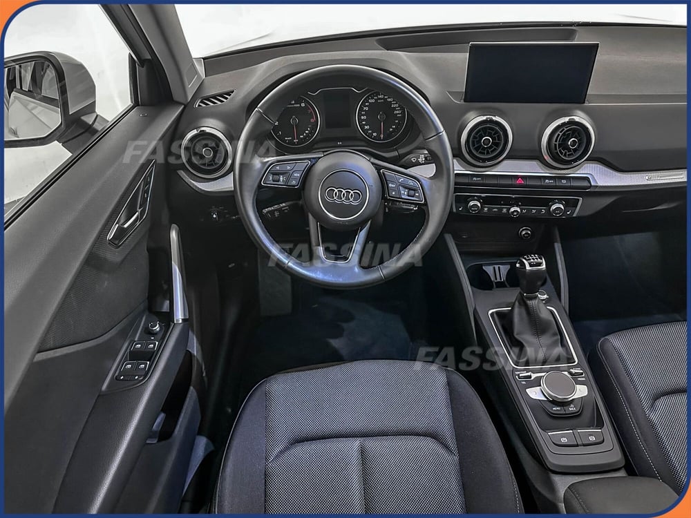 Audi Q2 usata a Milano (10)