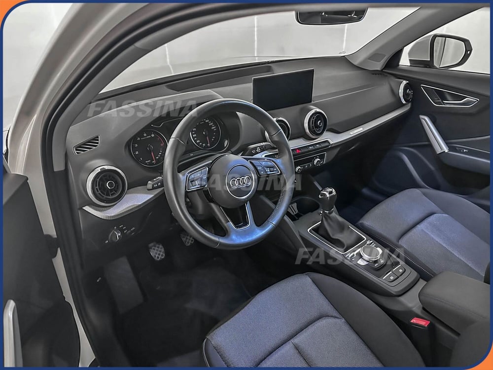 Audi Q2 usata a Milano (9)