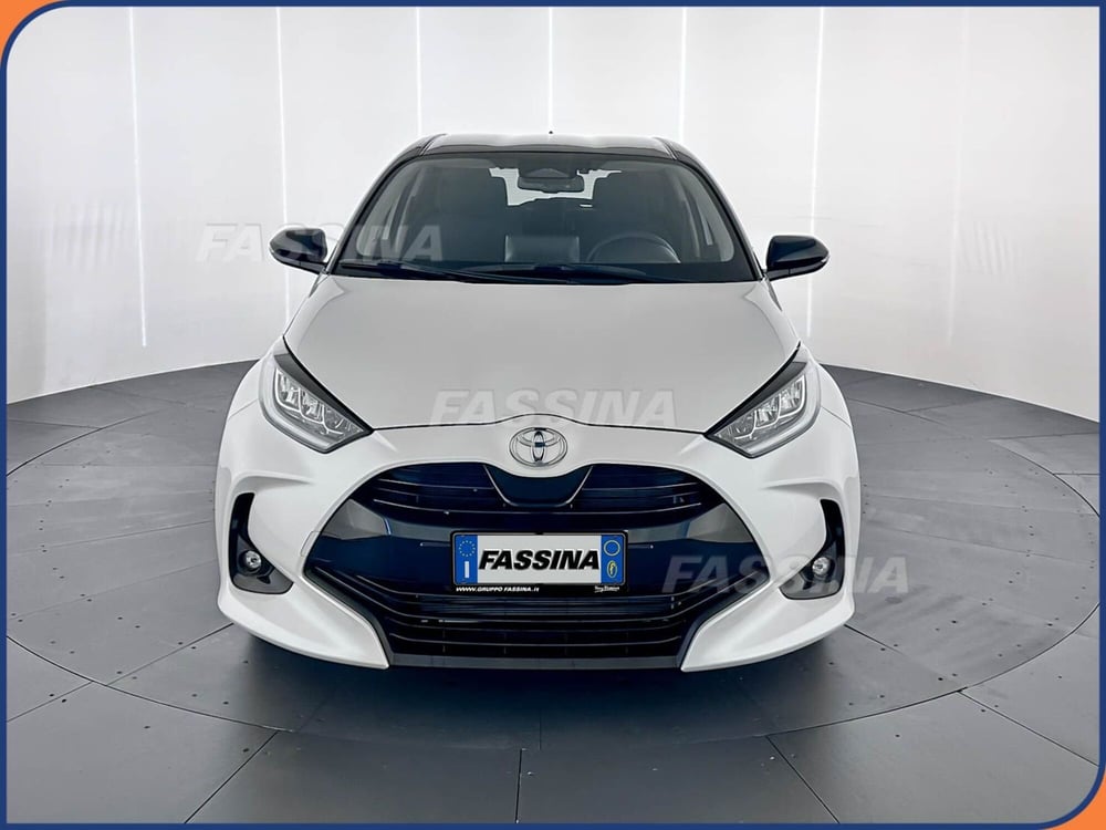 Toyota Yaris nuova a Milano (2)