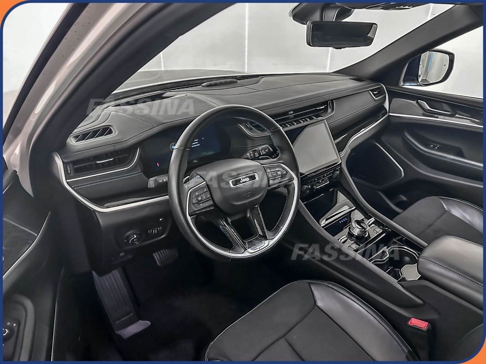 Jeep Grand Cherokee usata a Milano (9)