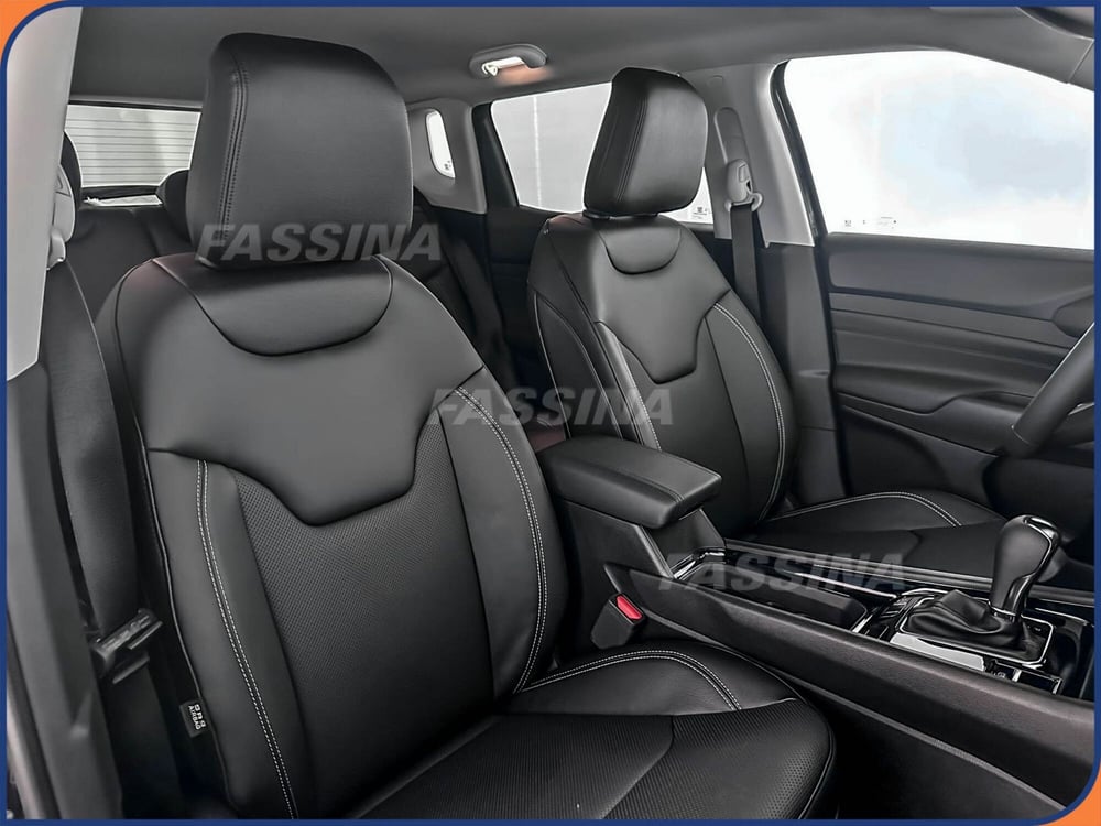 Jeep Compass nuova a Milano (13)