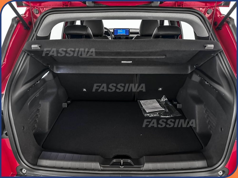 Jeep Avenger nuova a Milano (12)