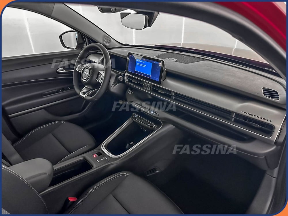 Jeep Avenger nuova a Milano (13)