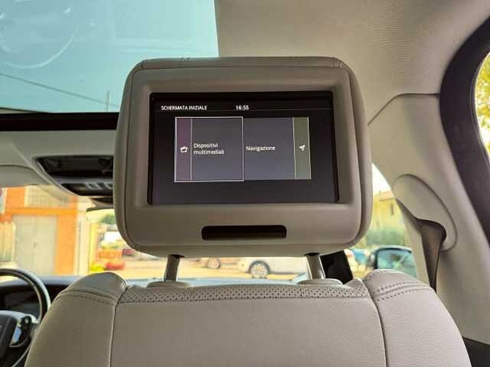 Land Rover Range Rover Velar usata a Ravenna (15)