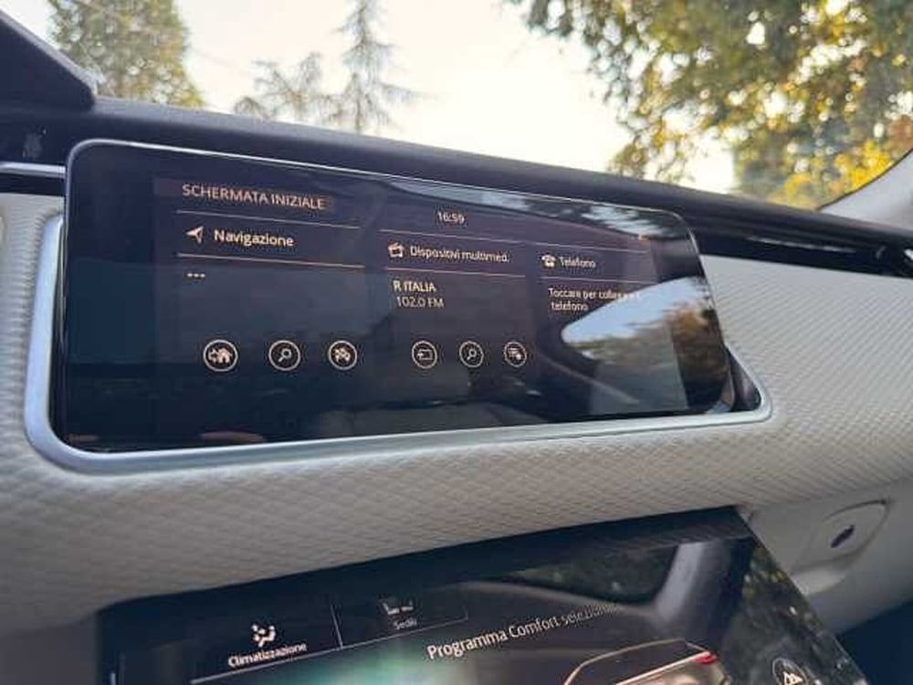 Land Rover Range Rover Velar usata a Ravenna (20)
