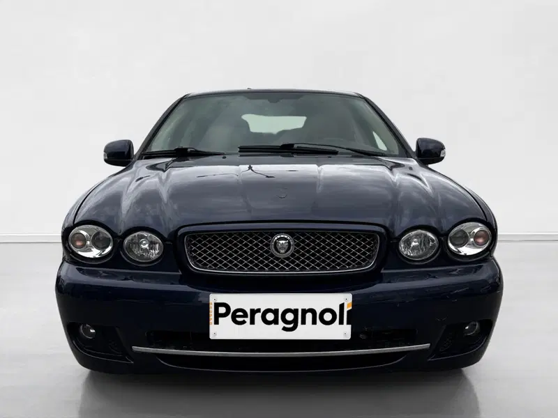 Jaguar X-Type usata a Siena (8)