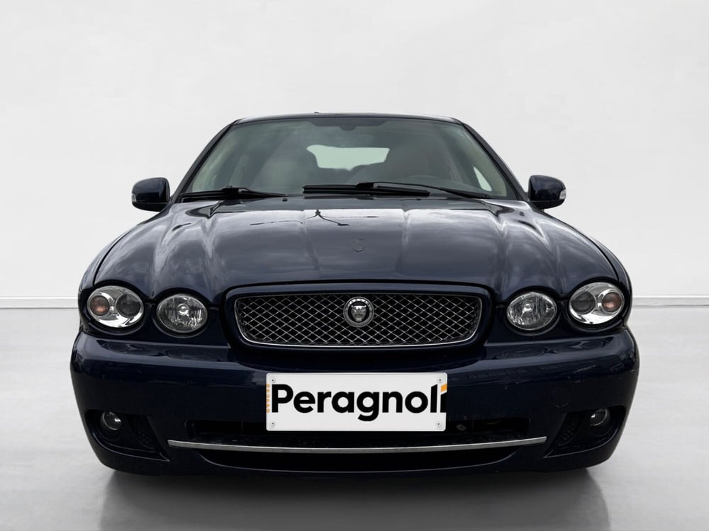 Jaguar X-Type usata a Siena (8)