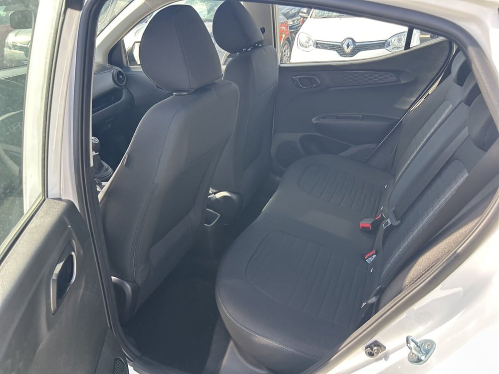 Hyundai i10 nuova a Roma (12)