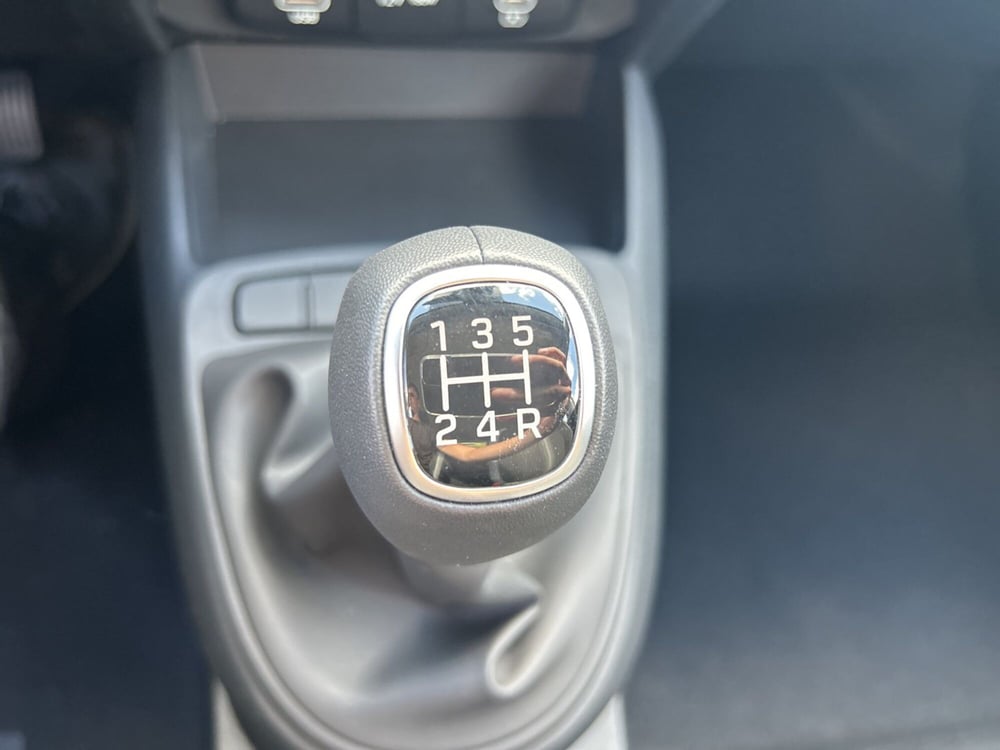Hyundai i10 nuova a Roma (19)