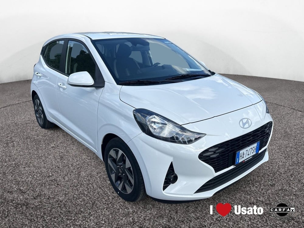 Hyundai i10 nuova a Roma (2)