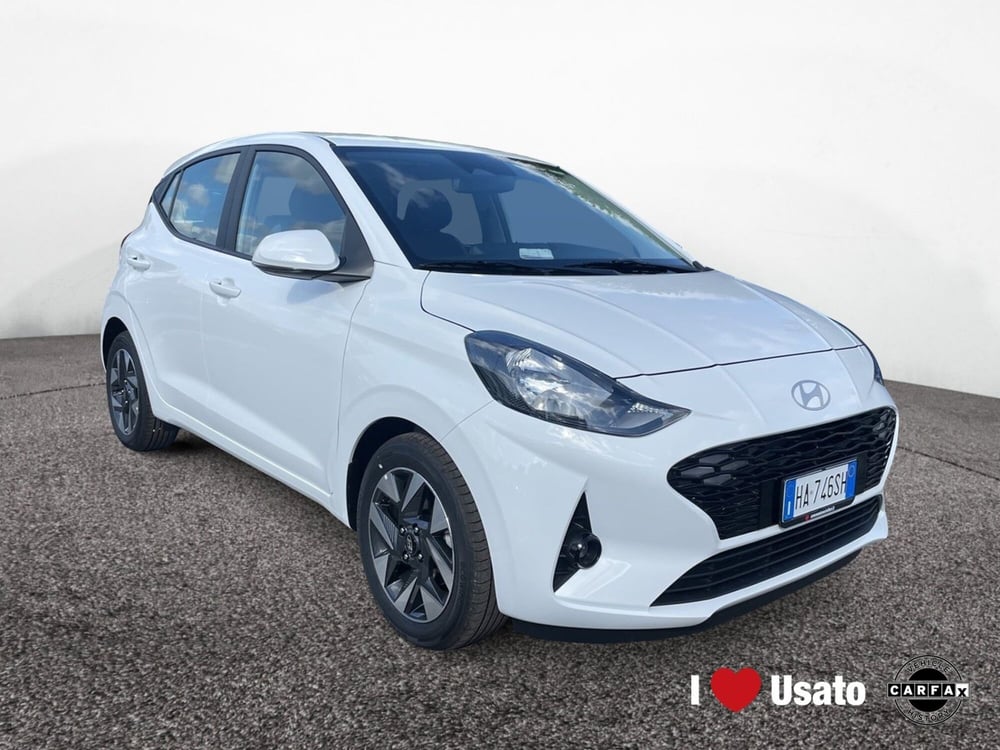 Hyundai i10 nuova a Roma (2)