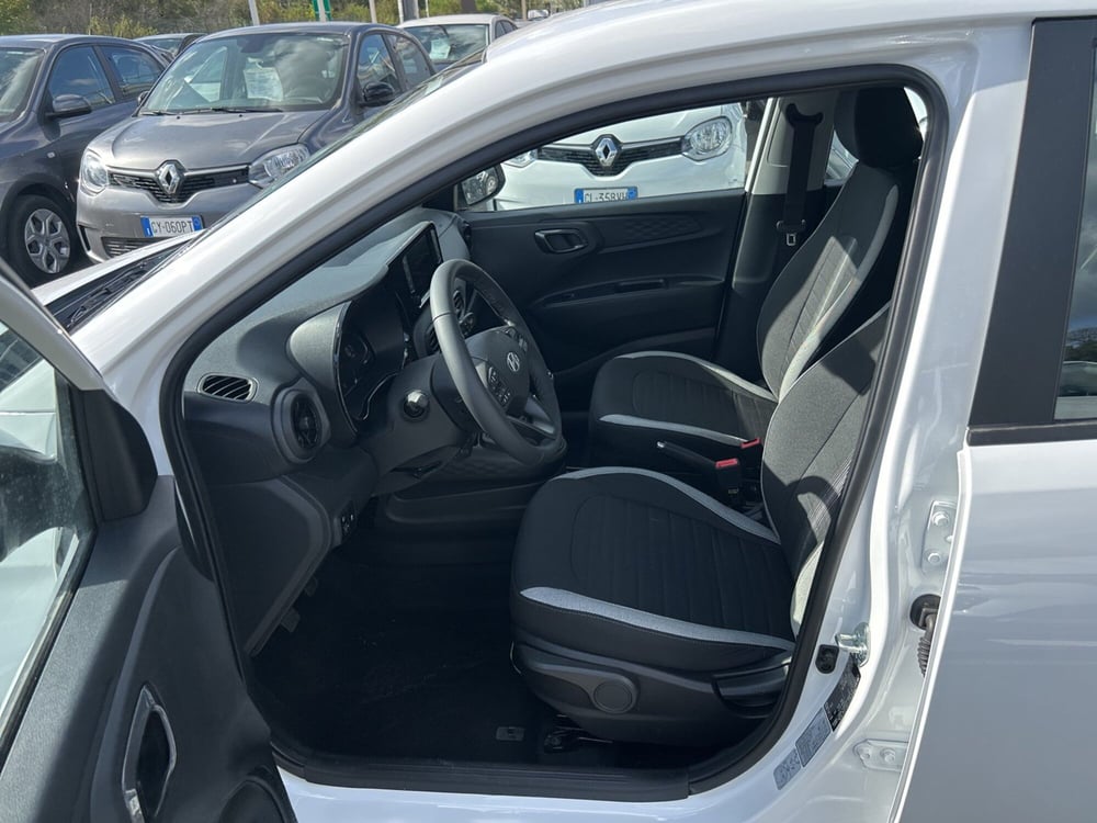 Hyundai i10 nuova a Roma (13)