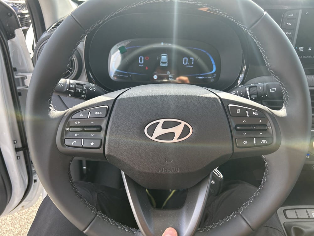 Hyundai i10 nuova a Roma (15)