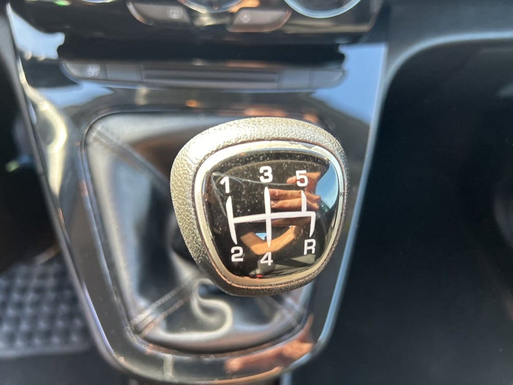 Lancia Ypsilon usata a Roma (17)