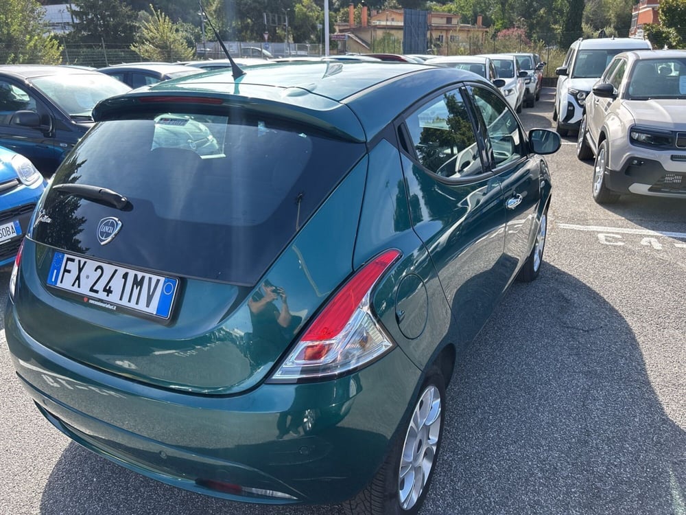 Lancia Ypsilon usata a Roma (3)