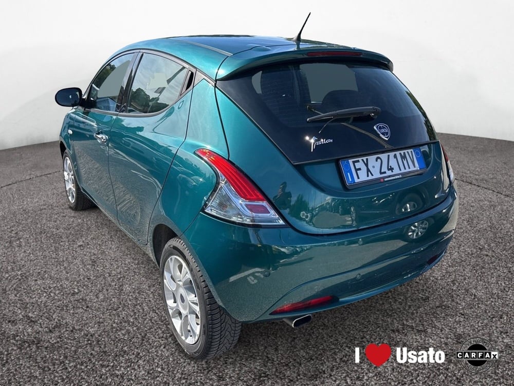 Lancia Ypsilon usata a Roma (4)