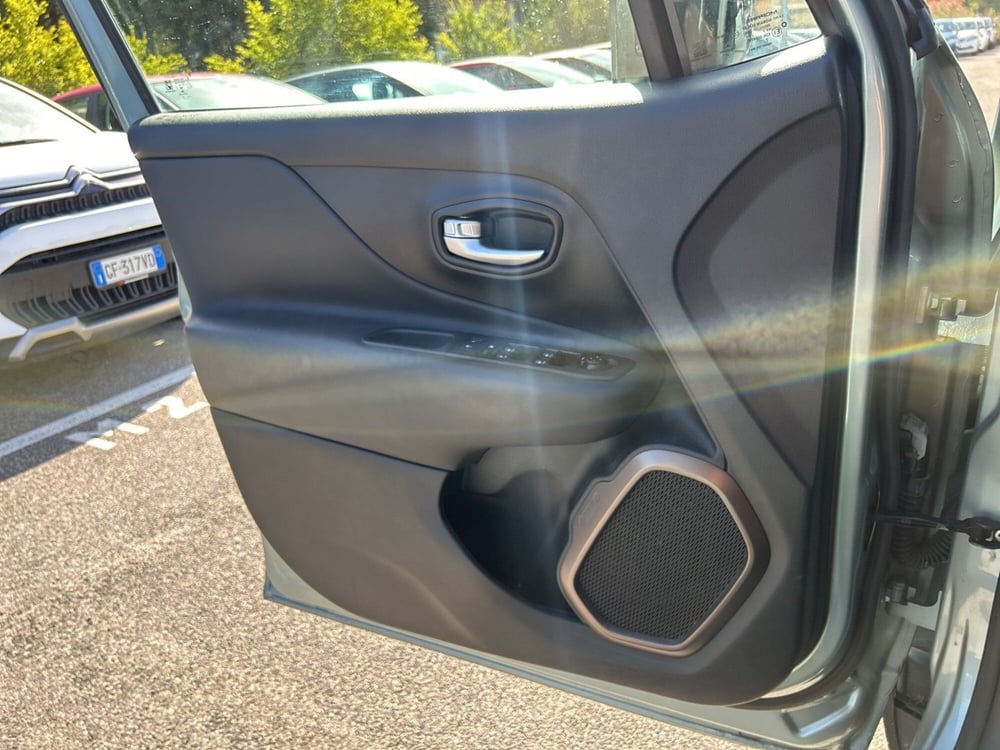 Jeep Renegade usata a Roma (19)