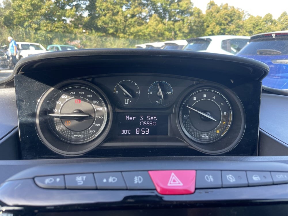 Lancia Ypsilon usata a Roma (14)