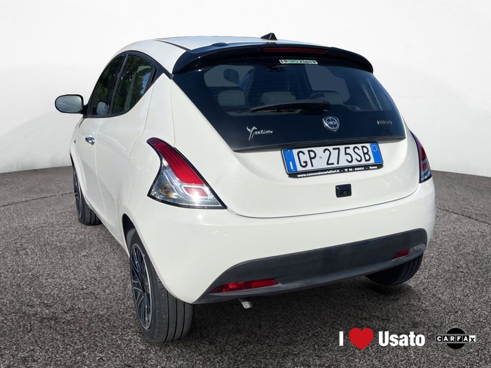 Lancia Ypsilon usata a Roma (4)