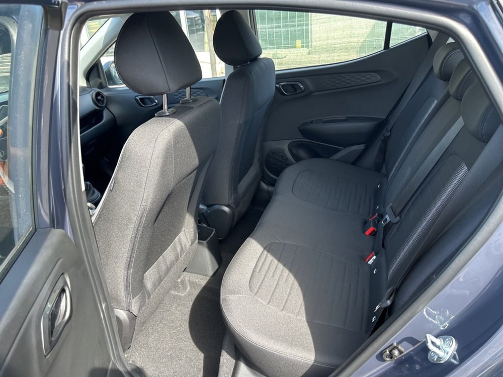 Hyundai i10 nuova a Roma (12)