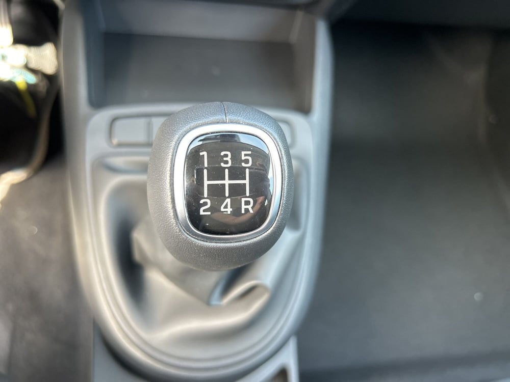 Hyundai i10 nuova a Roma (19)
