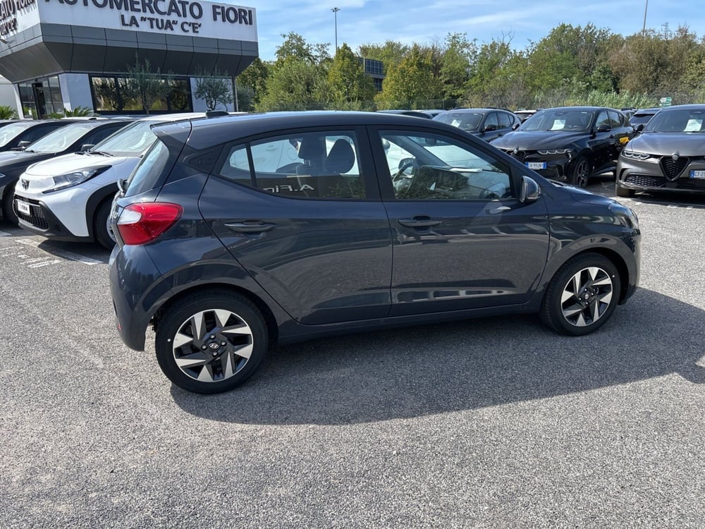 Hyundai i10 nuova a Roma (6)