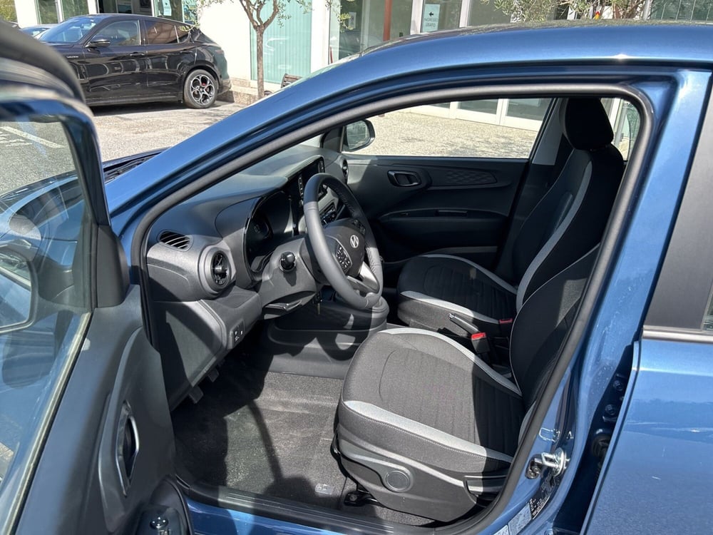 Hyundai i10 nuova a Roma (13)