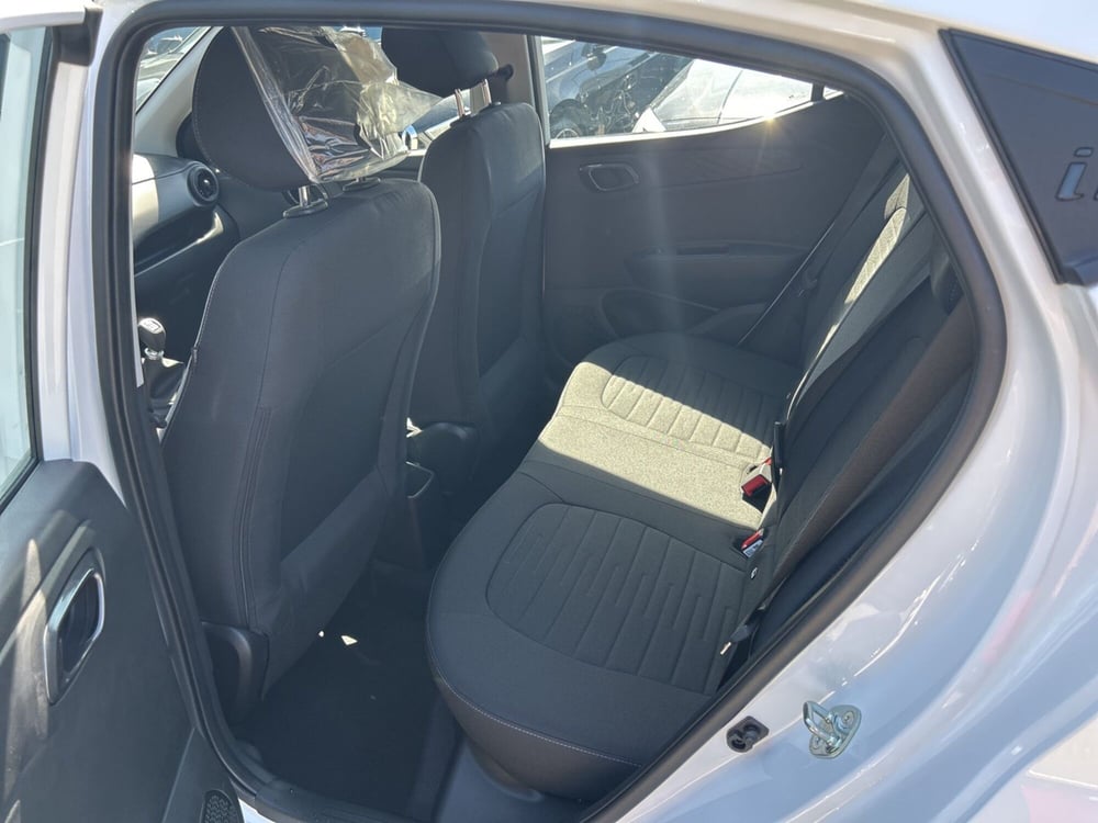 Hyundai i10 nuova a Roma (11)