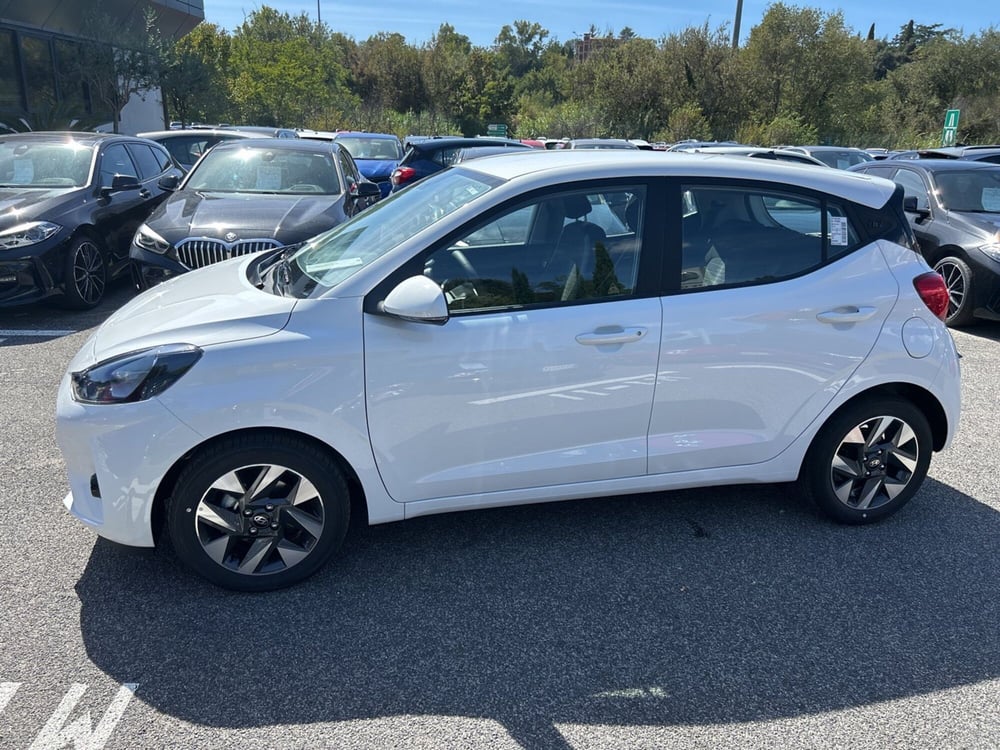 Hyundai i10 nuova a Roma (8)