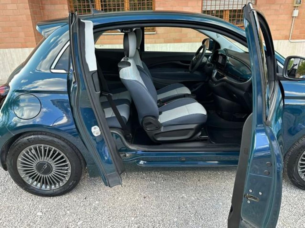 Fiat 500e usata a Roma (15)
