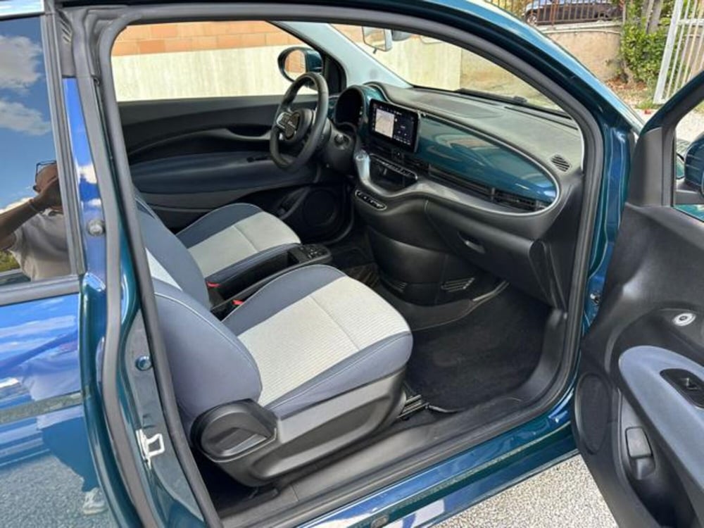 Fiat 500e usata a Roma (18)