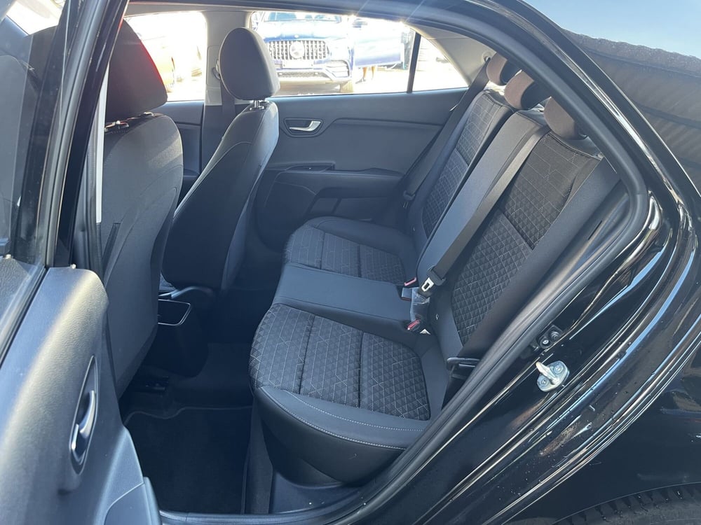 Kia Rio usata  (7)